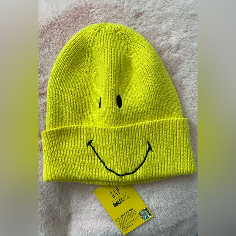 GAP New Smiley Hat One Size 50 yrs